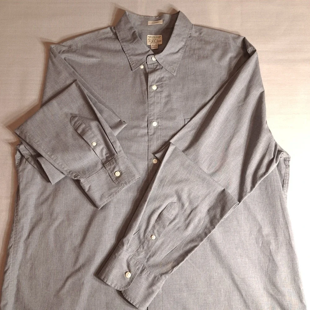 J.Crew Men's Collared Button-Down Shirt‎ Size XLT Gray Long Sleeves